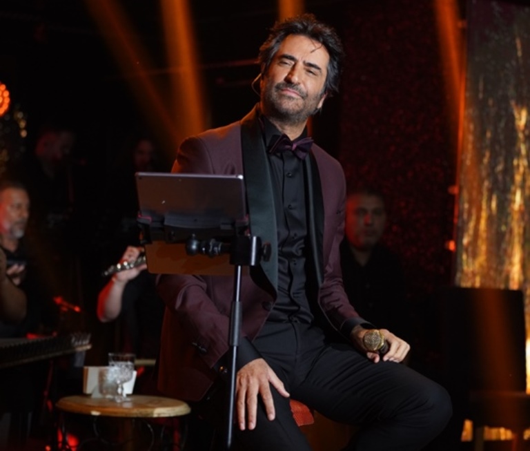 Mahsun Krmzgül Günayda Unutulmaz Bir Geceye mza Att